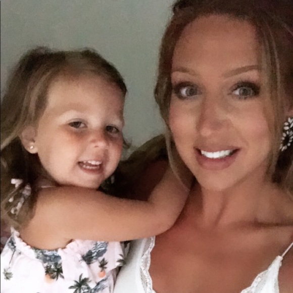 Hello 👋🏼 - Picture 4 of 6